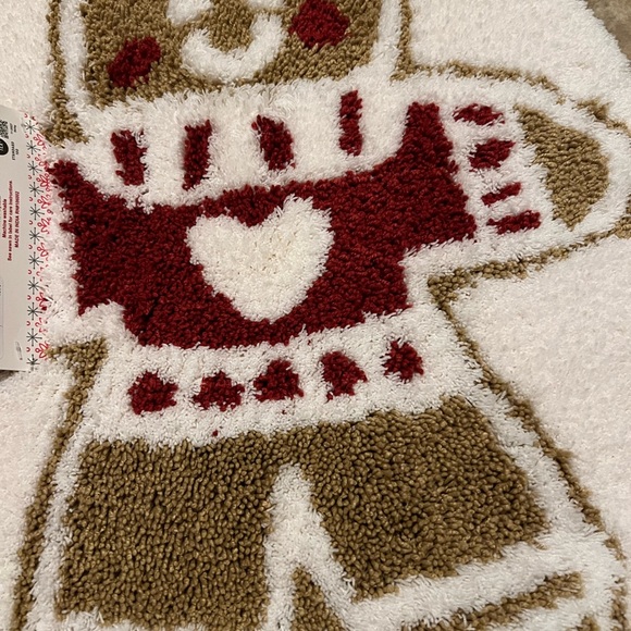 NEW Home Goods Sleigh Hill Gingerbread Boy & Girl Christmas Bathroom Mat 22x30 - Picture 4 of 6